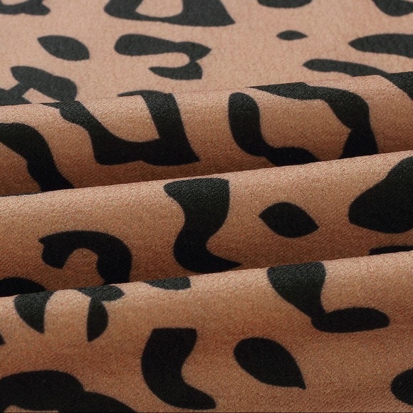 B2G1♦️🆕 Leopard Print Curvy Midi Skirt Brown - Picture 7 of 7